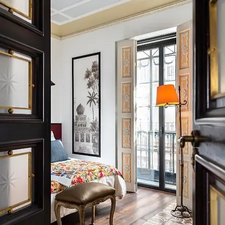 Pajaro Rebelde Bed & Breakfast Seville Exterior photo