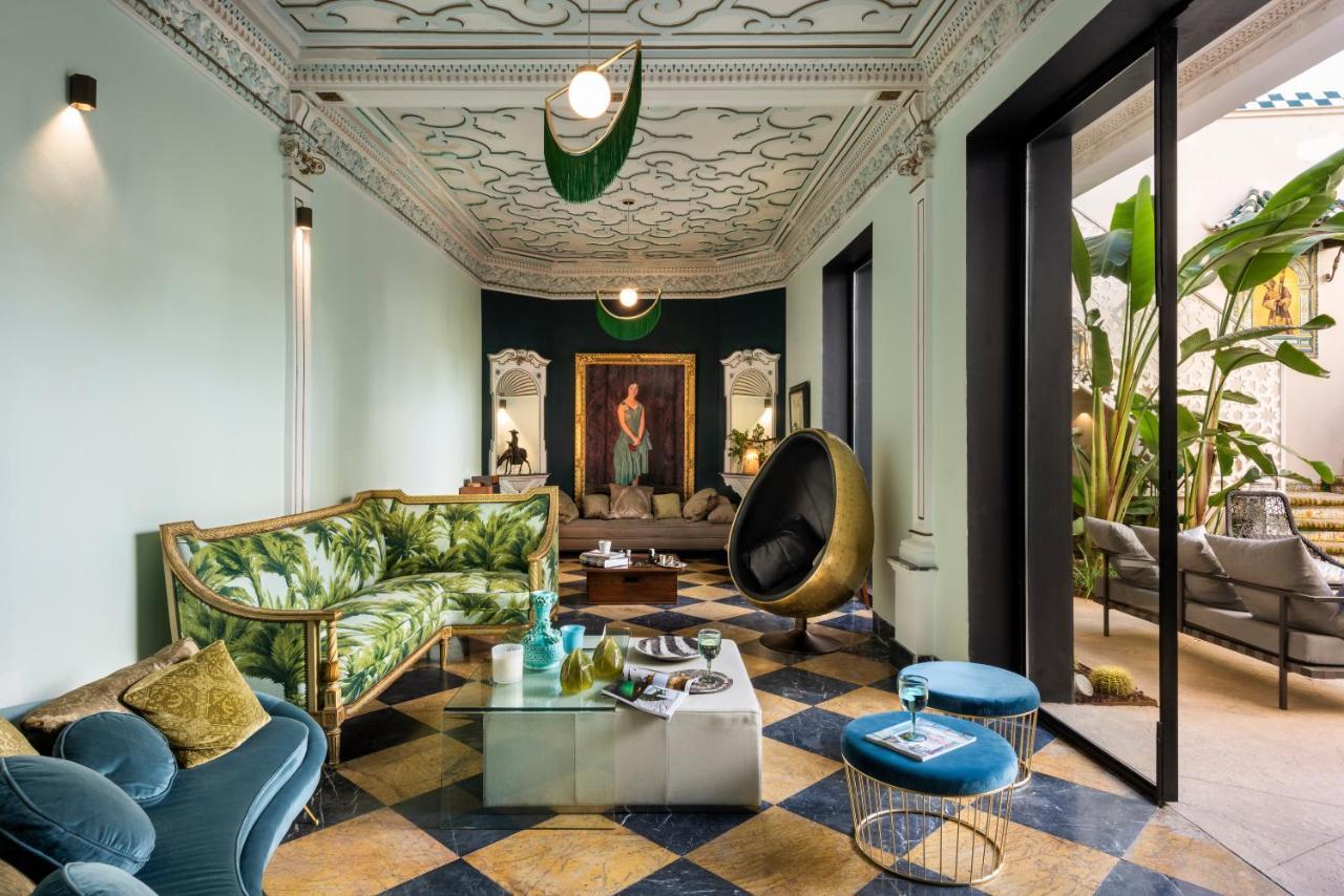 Pajaro Rebelde Bed & Breakfast Seville